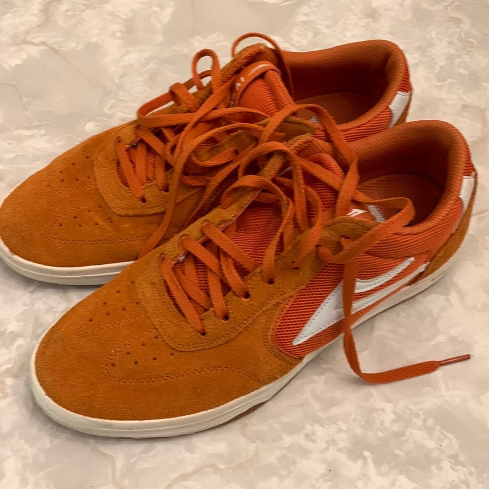 Lakais
